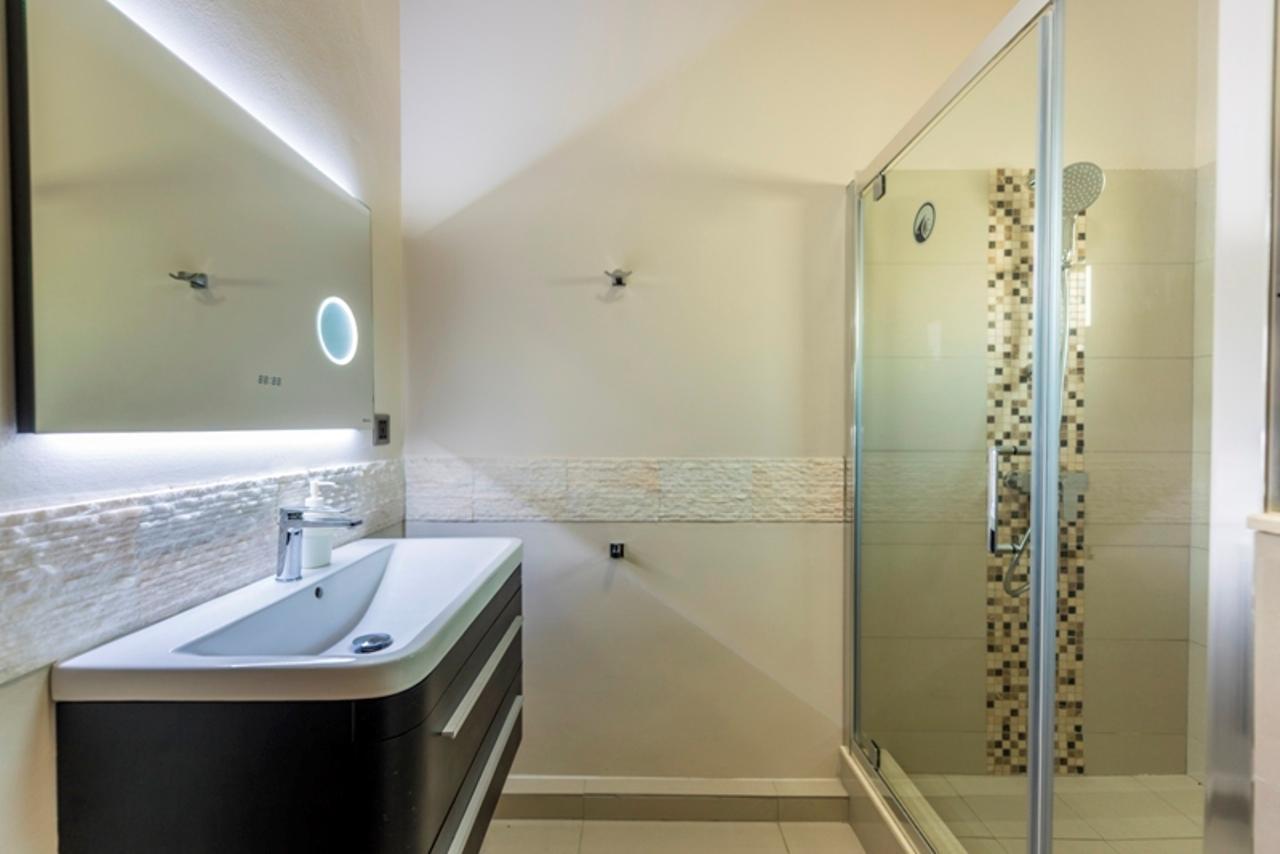Le Katobay Residence Pereybere Beach Bagian luar foto